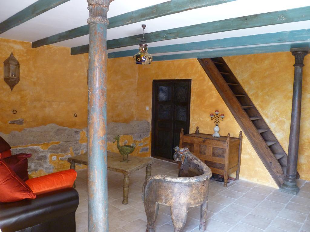 Bed and Breakfast Mas Du Puits D'Amour Orange  Exterior foto